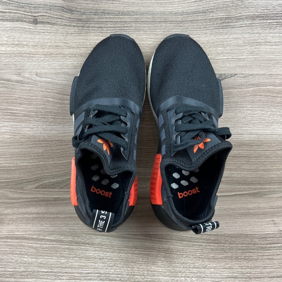 Adidas Originals NMD R1 Training Shoe - Picture 6 of 8
